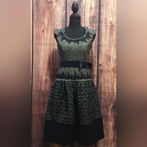 Tocca Black And Gray With Blue Suede Belt 100% Silk And Wool Formal Dress!